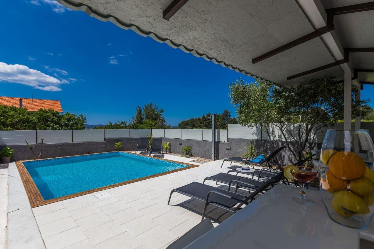 Katina Apartment With Private Pool Zadar Luaran gambar